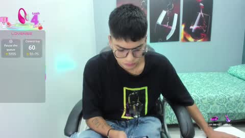 Snapshot of noha_scott chatting on March 9, 2025, 10:30 pm Noha Scott online show from March 9, 2025, 10:30 pm