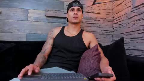 Snapshot of nohanhunter chatting on December 18, 2025, 11:38 am nohanhunter online show from December 18, 2025, 11:38 am