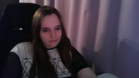 Snapshot of noir_ember_ chatting on September 19, 2025, 10:27 am noir_ember_ online show from September 19, 2025, 10:27 am