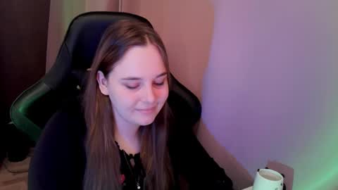 Snapshot of noir_ember_ chatting on November 17, 2025, 1:06 pm noir_ember_ online show from November 17, 2025, 1:06 pm