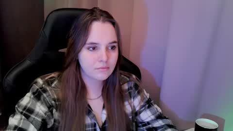 Snapshot of noir_ember_ chatting on December 16, 2025, 10:20 am noir_ember_ online show from December 16, 2025, 10:20 am