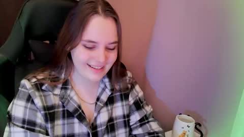 Snapshot of noir_ember_ chatting on December 22, 2025, 8:33 am noir_ember_ online show from December 22, 2025, 8:33 am