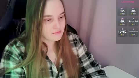 noir_ember_ online show from April 28, 2026, 6:24 pm