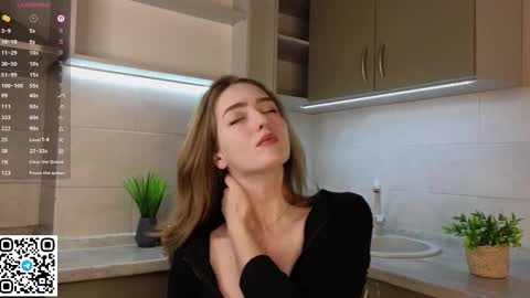 Sophie online show from March 24, 2026, 6:07 am