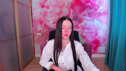 NoirDiva online show from May 2, 2026, 11:59 am