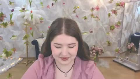 Snapshot of noirwhisper chatting on June 18, 2026, 6:34 pm noirwhisper online show from June 18, 2026, 6:34 pm