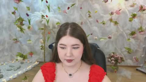 Snapshot of noirwhisper chatting on June 24, 2026, 3:27 am noirwhisper online show from June 24, 2026, 3:27 am