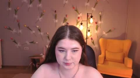 Snapshot of noirwhisper chatting on July 19, 2026, 6:22 pm noirwhisper online show from July 19, 2026, 6:22 pm