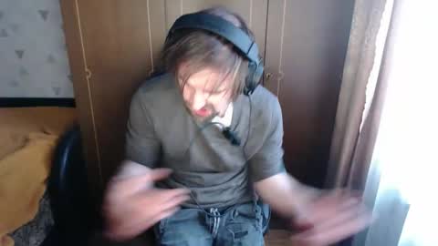 Snapshot of noise_zero chatting on November 29, 2025, 10:40 am Noise Zero online show from November 29, 2025, 10:40 am