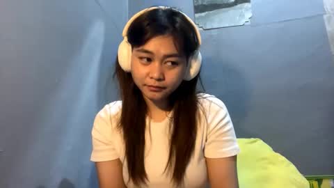 Snapshot of nolapodrasky chatting on December 17, 2025, 8:53 am Amelia online show from December 17, 2025, 8:53 am