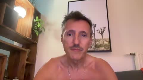 Snapshot of nolo34 chatting on June 23, 2026, 10:19 pm nolo34 online show from June 23, 2026, 10:19 pm