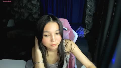 Snapshot of nomibean chatting on April 18, 2026, 7:58 pm nomi online show from April 18, 2026, 7:58 pm