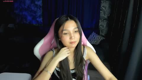 Snapshot of nomibean chatting on April 19, 2026, 7:49 pm nomi online show from April 19, 2026, 7:49 pm