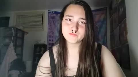 Snapshot of nonbinarybeauty20 chatting on February 15, 2025, 2:15 am nonbinarybeauty20 online show from February 15, 2025, 2:15 am