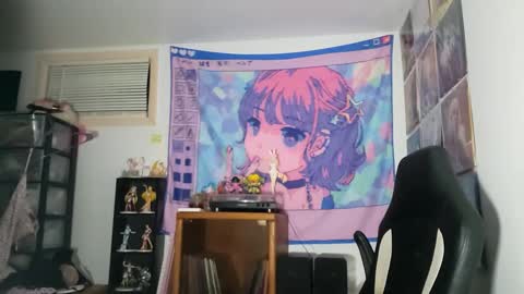 Snapshot of nonbinarybeauty20 chatting on February 28, 2025, 9:15 am nonbinarybeauty20 online show from February 28, 2025, 9:15 am