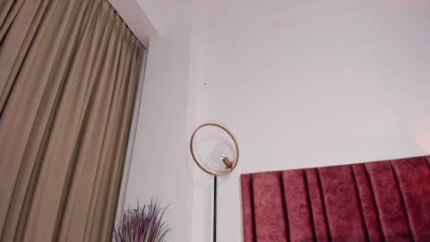 Snapshot of nora_dasilva chatting on January 8, 2025, 3:51 am Nora Da Silva online show from January 8, 2025, 3:51 am