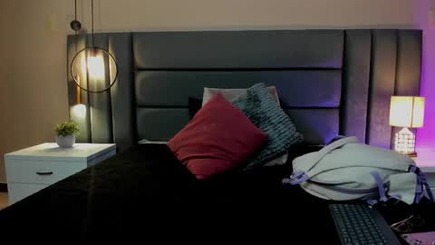 Snapshot of nora_dasilva chatting on October 14, 2025, 1:23 pm Nora Da Silva online show from October 14, 2025, 1:23 pm