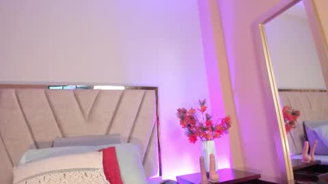 Snapshot of nora_dasilva chatting on October 28, 2025, 1:31 am Nora Da Silva online show from October 28, 2025, 1:31 am