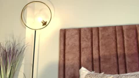 Snapshot of nora_dasilva chatting on November 15, 2025, 4:58 pm Nora Da Silva online show from November 15, 2025, 4:58 pm