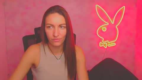 Snapshot of nora_n chatting on September 30, 2025, 1:27 pm Nora online show from September 30, 2025, 1:27 pm