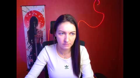 Snapshot of nora_n chatting on November 9, 2025, 7:28 am Nora online show from November 9, 2025, 7:28 am