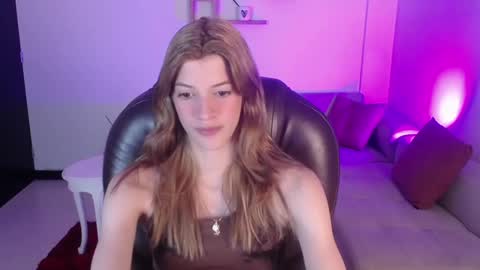 Nora online show from February 5, 2025, 7:10 pm