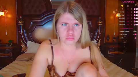 Nora online show from July 31, 2026, 2:00 am