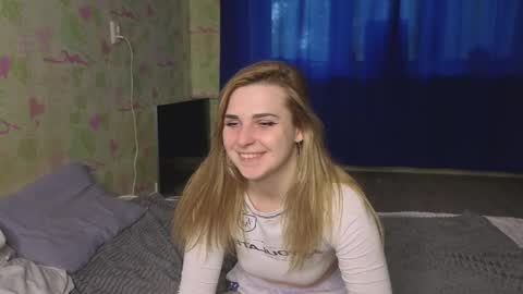 Elina online show from June 1, 2026, 12:29 pm