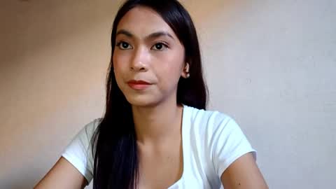 Natsu online show from April 11, 2026, 12:04 am