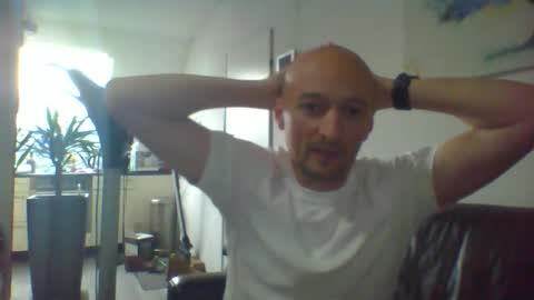 Snapshot of nordicrunner76 chatting on May 17, 2026, 4:03 pm nordicrunner76 online show from May 17, 2026, 4:03 pm