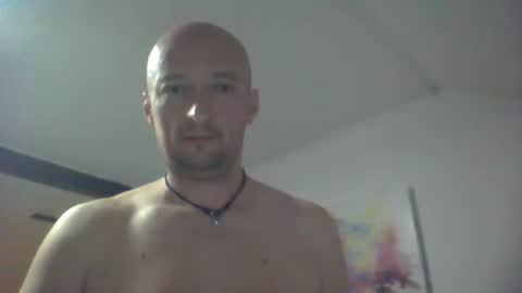 Snapshot of nordicrunner76 chatting on May 18, 2026, 10:04 pm nordicrunner76 online show from May 18, 2026, 10:04 pm