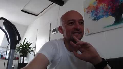 Snapshot of nordicrunner76 chatting on May 21, 2026, 11:06 am nordicrunner76 online show from May 21, 2026, 11:06 am
