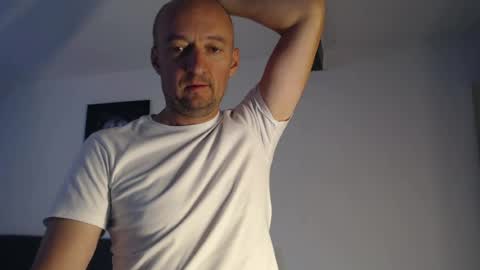 nordicrunner76 online show from July 24, 2026, 8:23 am