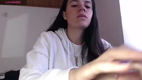 Snapshot of noreen_ chatting on November 23, 2025, 2:39 pm noreen_ online show from November 23, 2025, 2:39 pm