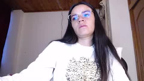 Snapshot of noreen_ chatting on July 27, 2026, 11:23 pm noreen_ online show from July 27, 2026, 11:23 pm