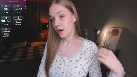 Beatrice online show from November 12, 2025, 7:13 pm