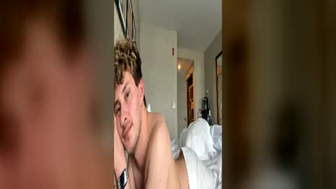 Snapshot of northofsouth_xxx chatting on June 17, 2026, 5:25 pm northofsouth_xxx online show from June 17, 2026, 5:25 pm