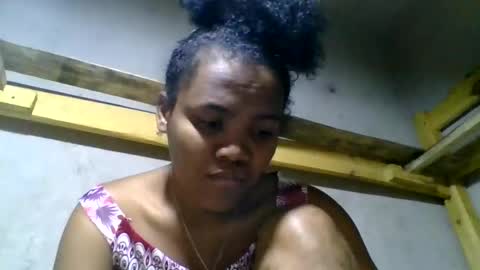nosminah01 online show from June 7, 2026, 2:43 pm