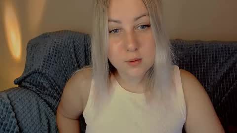 hi glad to chat online show from September 12, 2025, 2:55 am