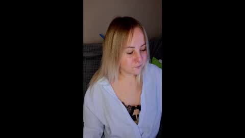 hi glad to chat online show from October 9, 2025, 6:33 am