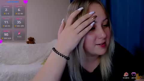 hi glad to chat online show from November 21, 2025, 6:17 pm