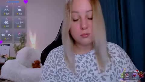 hi glad to chat online show from December 16, 2025, 7:52 pm