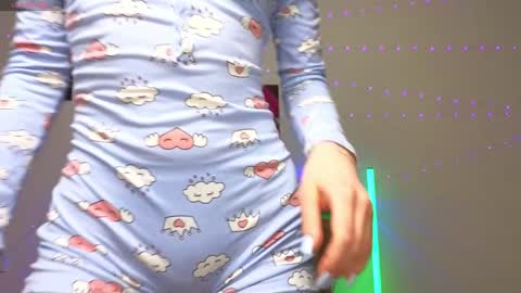 Hello My name is Helene NTMU  Finger up if u like what u see online show from January 16, 2025, 2:08 pm