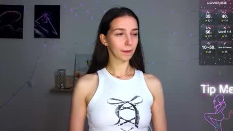 Hello My name is Helene NTMU  Finger up if u like what u see online show from September 13, 2025, 2:06 pm