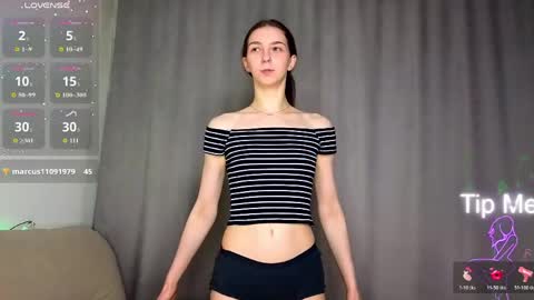 Hello My name is Helene NTMU  Finger up if u like what u see online show from April 28, 2026, 2:22 pm
