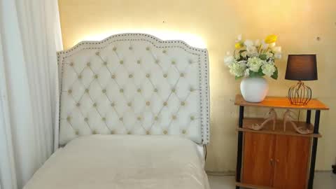 Snapshot of notaestheticallykyline chatting on October 14, 2025, 2:34 am Kyline online show from October 14, 2025, 2:34 am