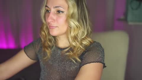 Tina online show from March 7, 2025, 1:09 am