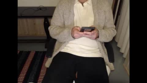 Snapshot of notime4soup chatting on November 12, 2025, 2:28 pm Mr. Soup online show from November 12, 2025, 2:28 pm