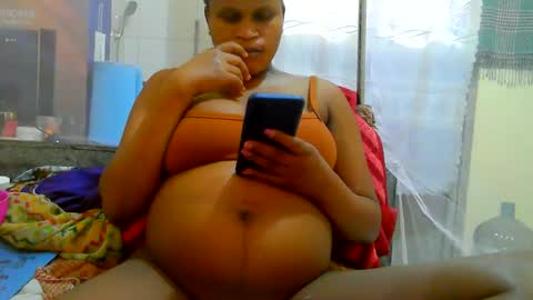 Snapshot of notoy1 chatting on June 4, 2026, 10:10 am notoy1 online show from June 4, 2026, 10:10 am