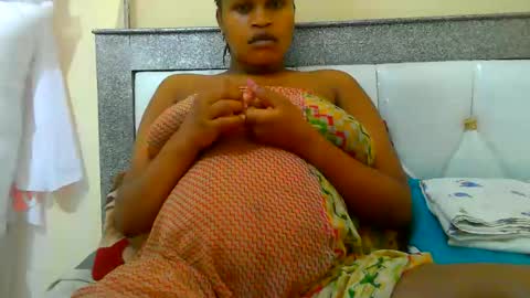 Snapshot of notoy1 chatting on June 5, 2026, 10:48 pm notoy1 online show from June 5, 2026, 10:48 pm